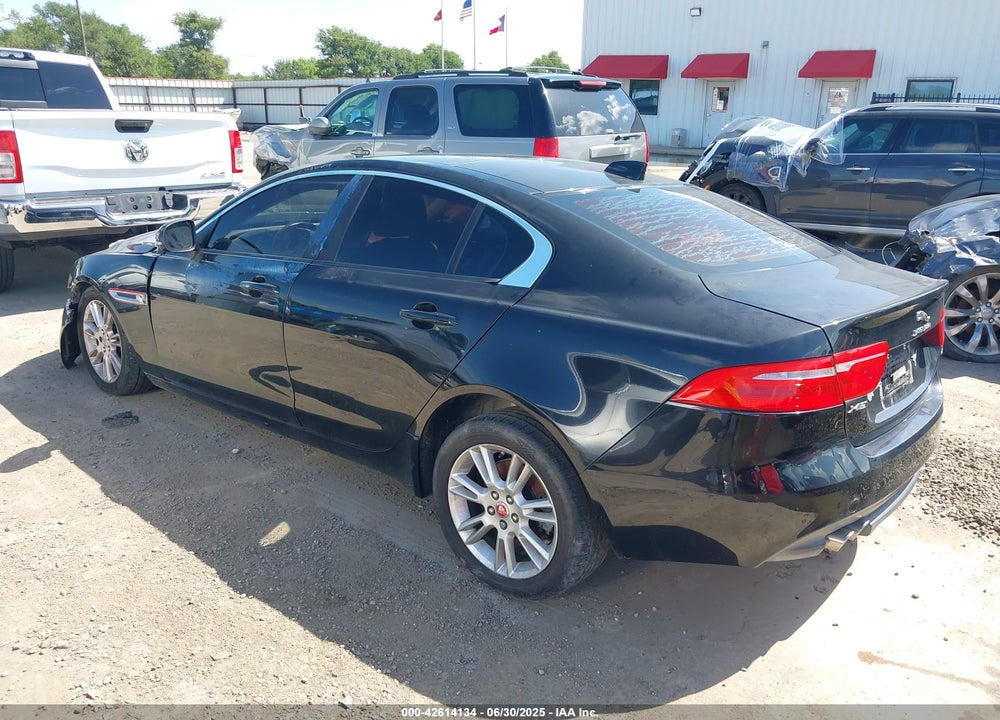2017 JAGUAR XE VIN: SAJAD4BNXHA957204