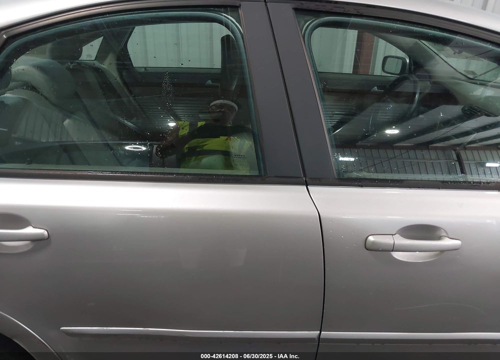 2006 VOLVO S40 VIN: YV1MS382362215222