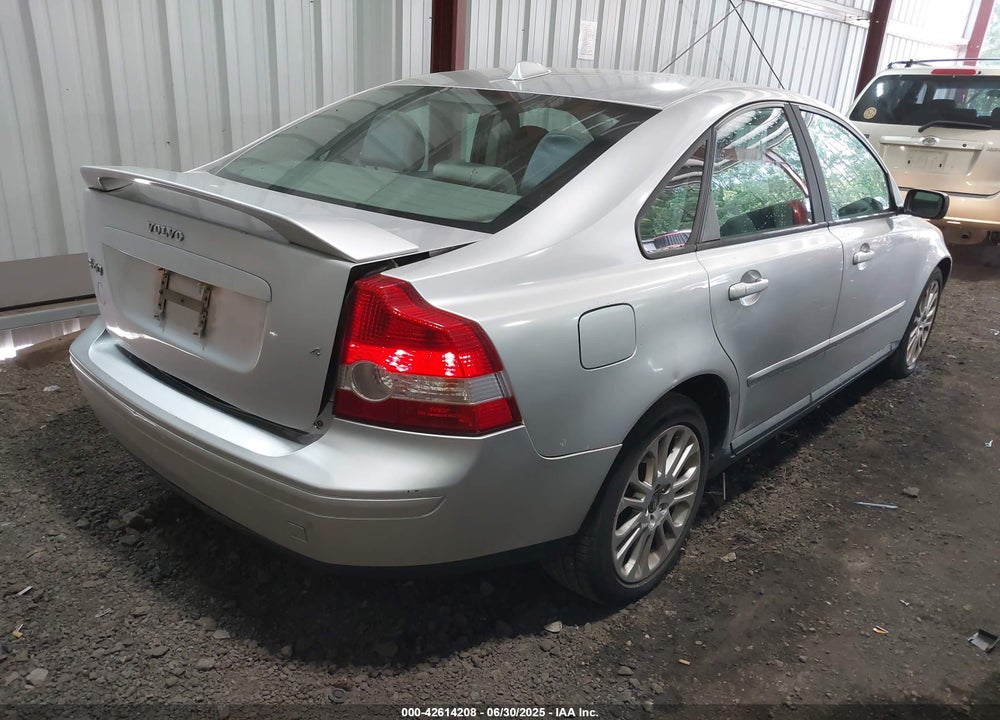 2006 VOLVO S40 VIN: YV1MS382362215222