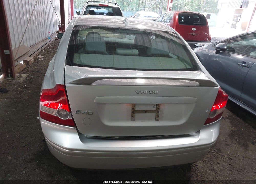 2006 VOLVO S40 VIN: YV1MS382362215222