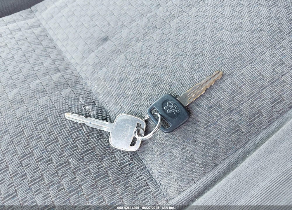 2006 TOYOTA TUNDRA VIN: 5TBBT44166S476620