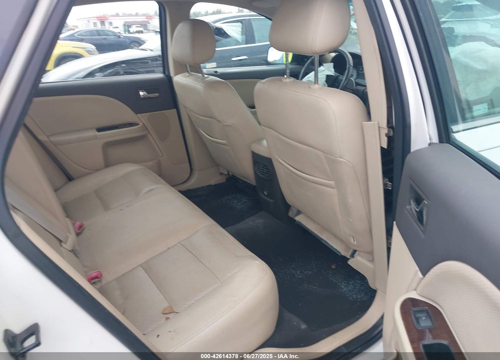 2009 FORD TAURUS VIN: 1FAHP25W19G117765