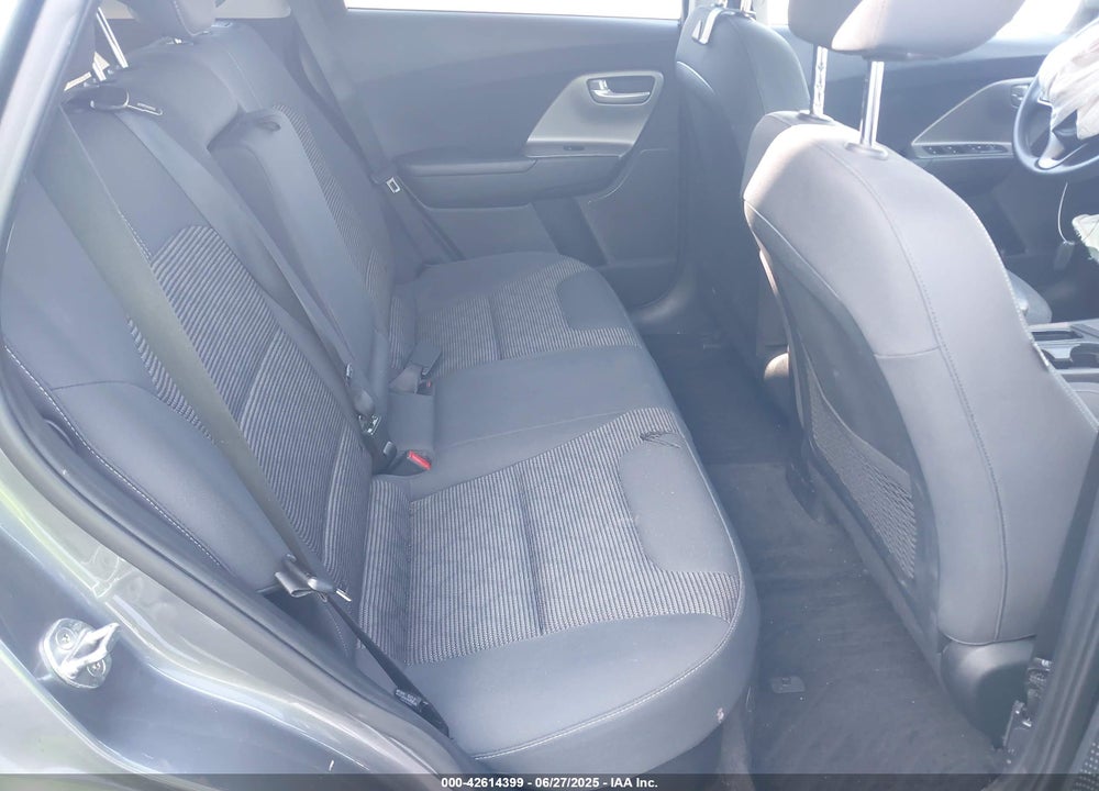 2017 KIA NIRO LX VIN: KNDCB3LC2H5104079