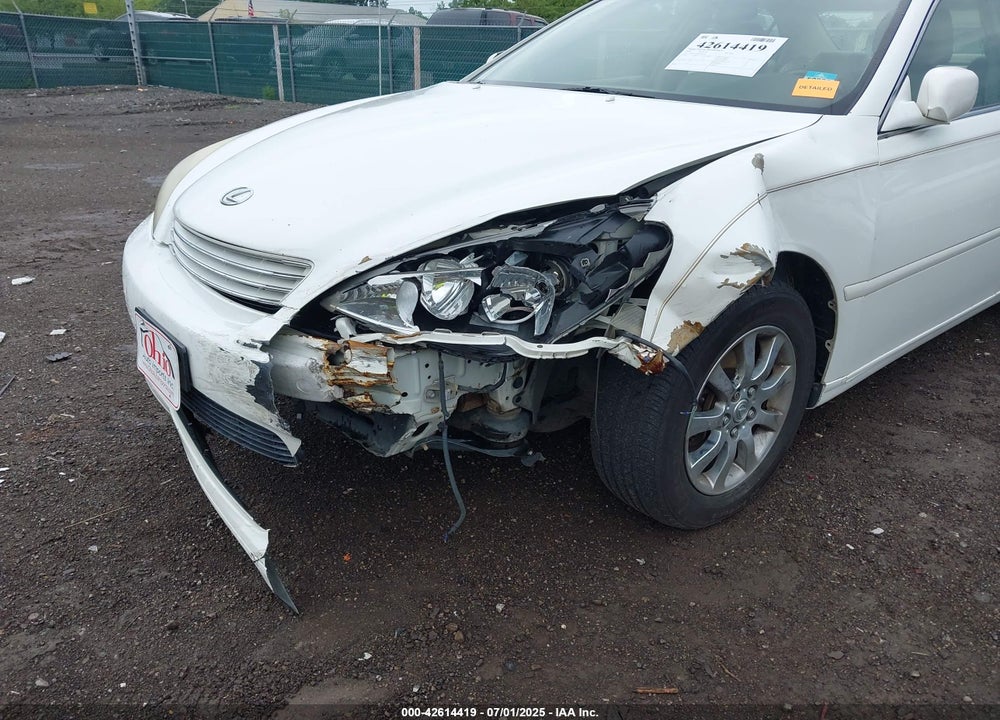 2004 LEXUS ES 330 VIN: JTHBA30G945001515