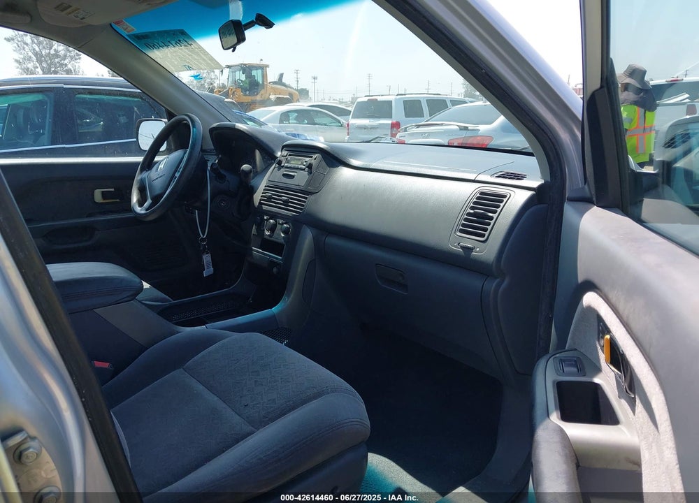2003 HONDA PILOT VIN: 2HKYF18153H570037