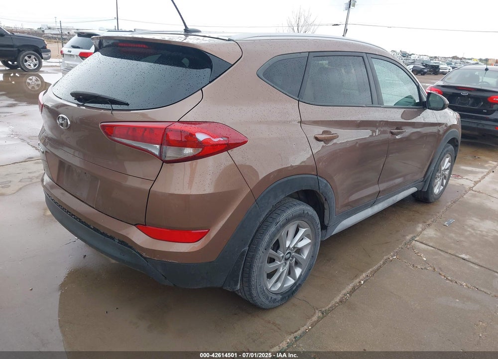 2017 HYUNDAI TUCSON VIN: KM8J33A47HU519609