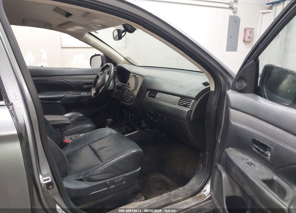 2019 MITSUBISHI OUTLANDER VIN: JA4AZ3A30KZ041340