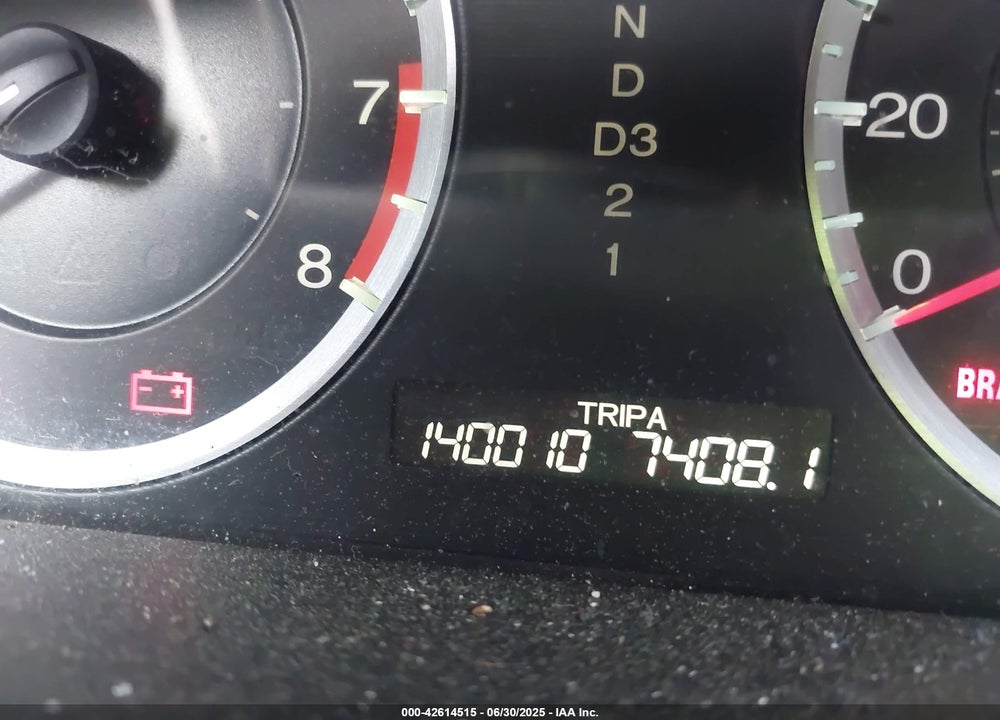 2009 HONDA ACCORD VIN: 1HGCP26489A117025