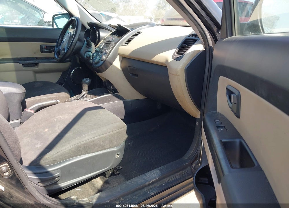 2011 KIA SOUL VIN: KNDJT2A26B7223497