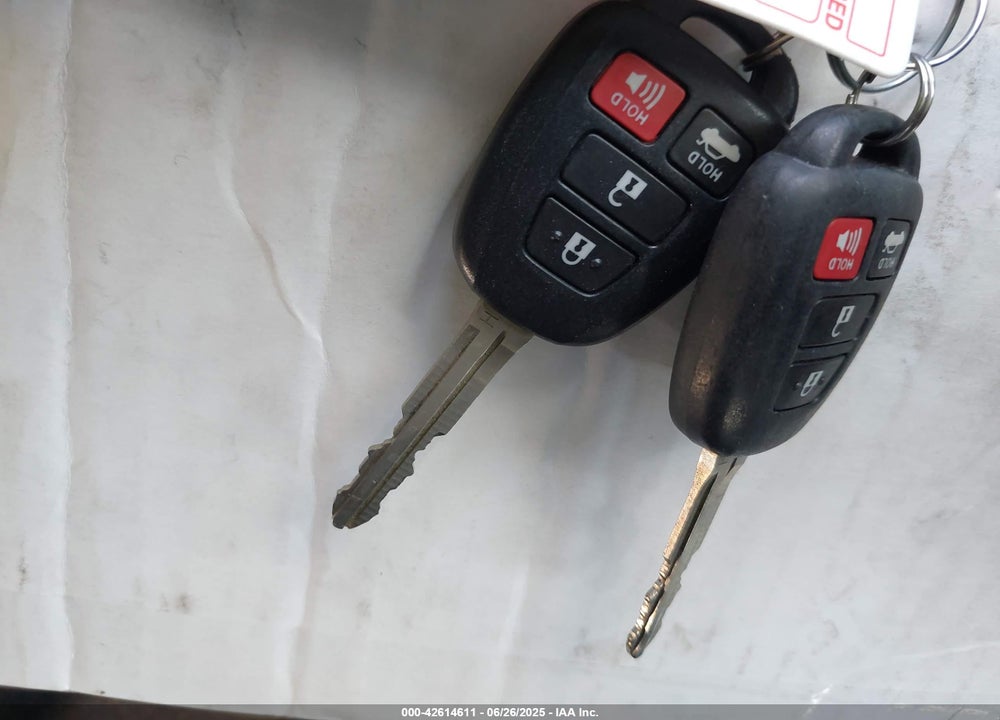 2019 TOYOTA COROLLA VIN: 2T1BURHE4KC204133