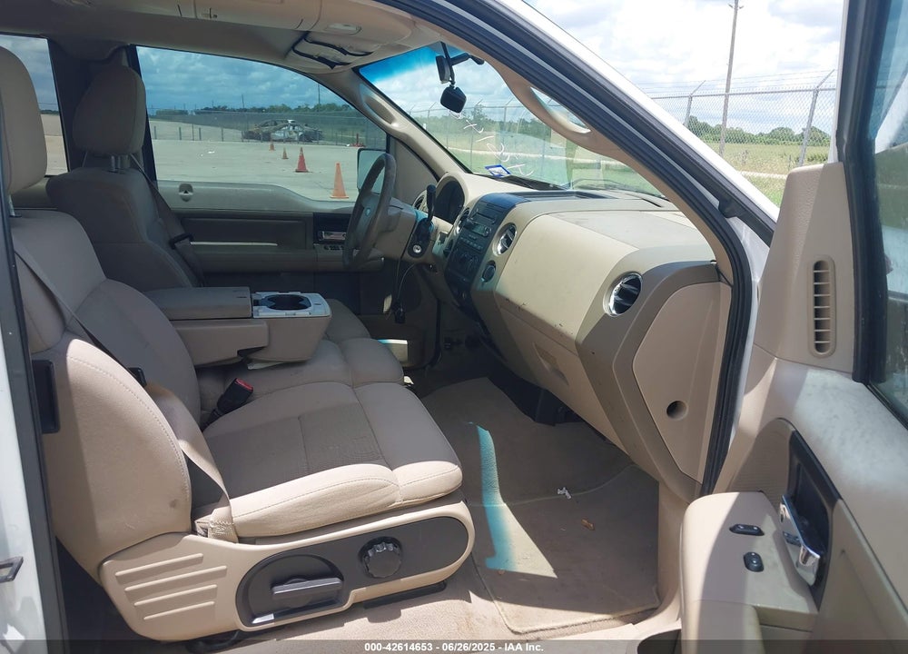 2004 FORD F-150 STX/XL/XLT VIN: 1FTRX12W84NB06070