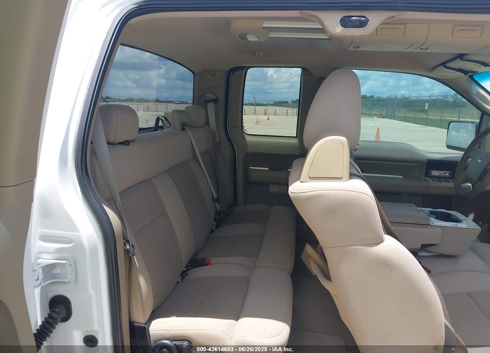 2004 FORD F-150 STX/XL/XLT VIN: 1FTRX12W84NB06070