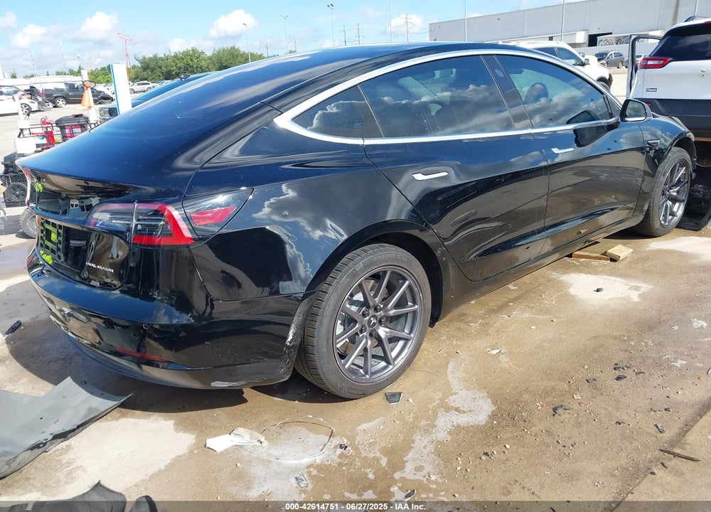 2018 TESLA MODEL 3 VIN: 5YJ3E1EB2JF118956
