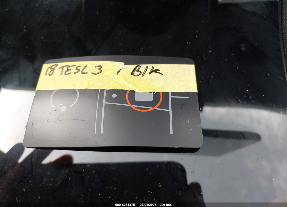 2018 TESLA MODEL 3 VIN: 5YJ3E1EB2JF118956