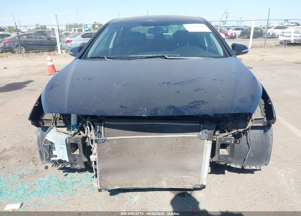 2015 HYUNDAI SONATA VIN: 5NPE34AF8FH165281
