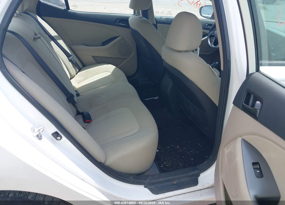 2011 KIA OPTIMA LX VIN: KNAGM4A70B5101029