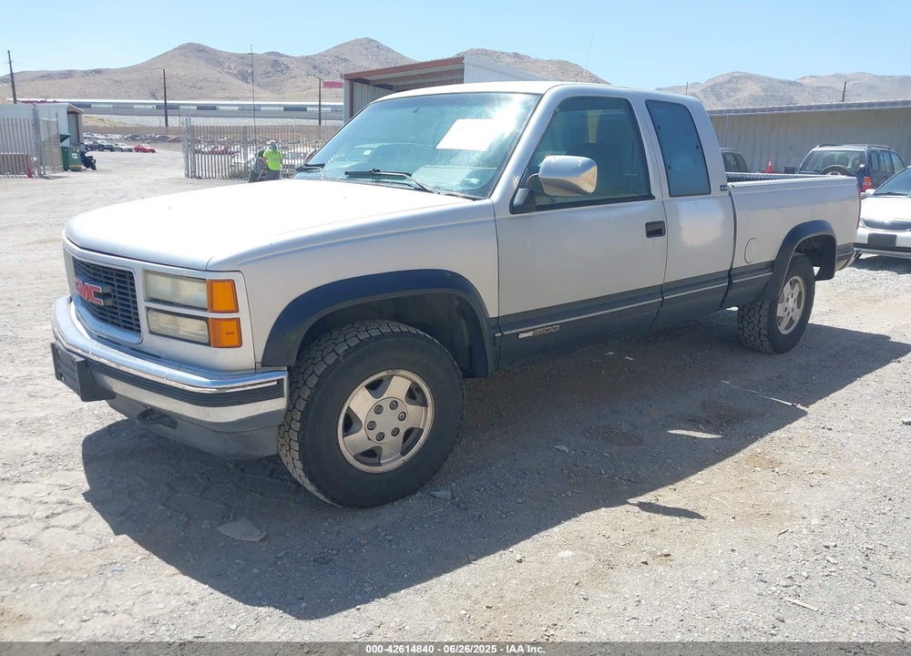 1994 GMC SIERRA K1500 VIN: 2GTEK19K9R1548669