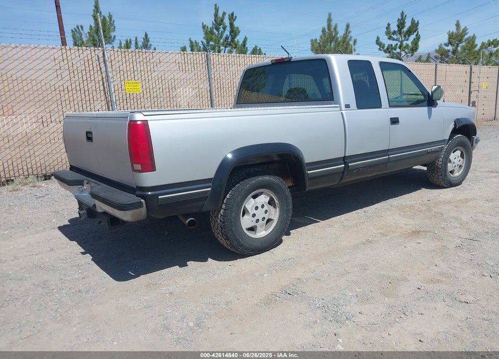 1994 GMC SIERRA K1500 VIN: 2GTEK19K9R1548669