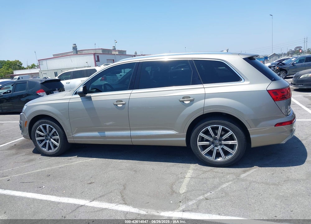 2017 AUDI Q7 VIN: WA1LAAF79HD033100