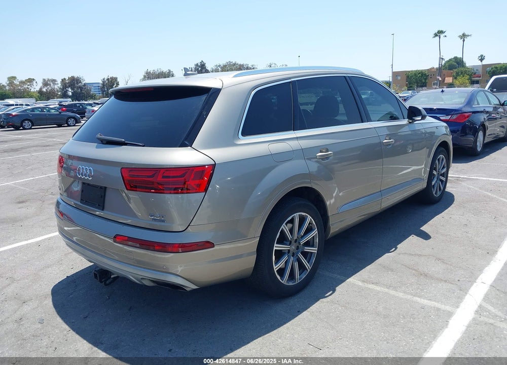 2017 AUDI Q7 VIN: WA1LAAF79HD033100