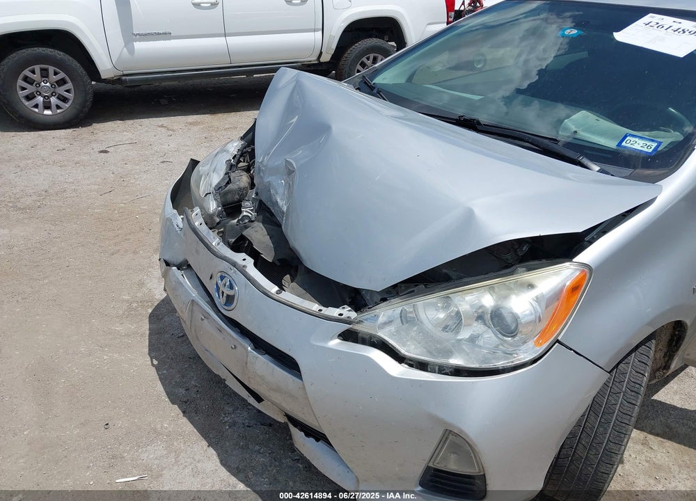 2012 TOYOTA PRIUS C VIN: JTDKDTB33C1517362