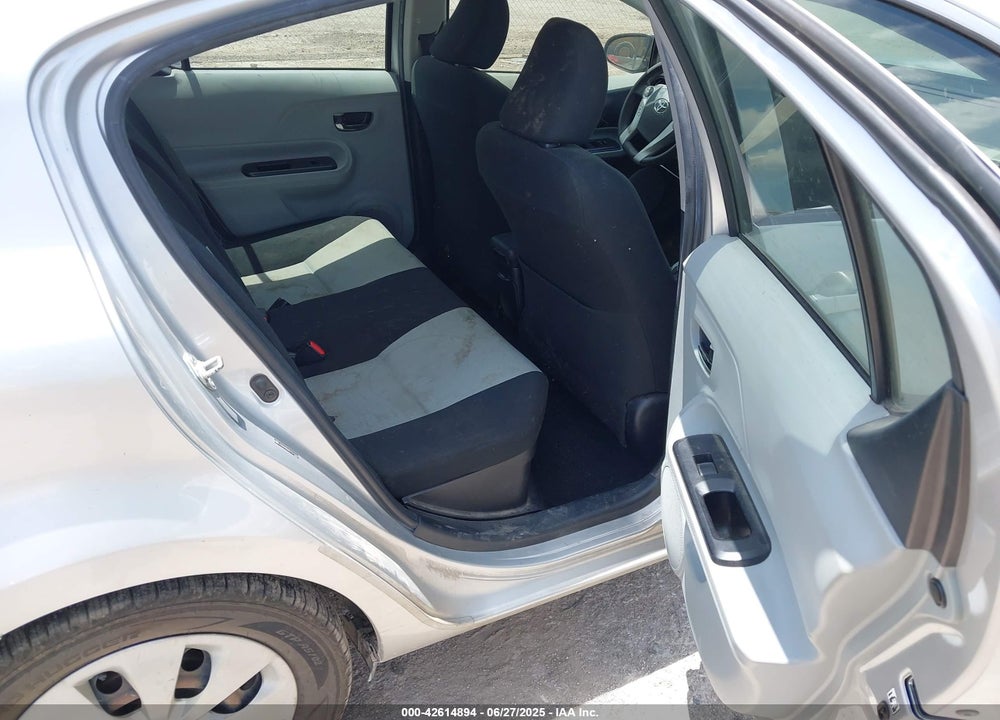 2012 TOYOTA PRIUS C VIN: JTDKDTB33C1517362
