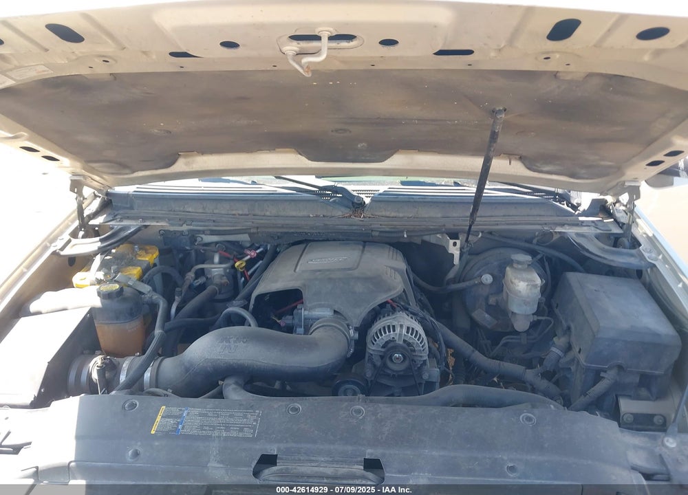 2007 CHEVROLET SUBURBAN 1500 VIN: 3GNFC16057G134997