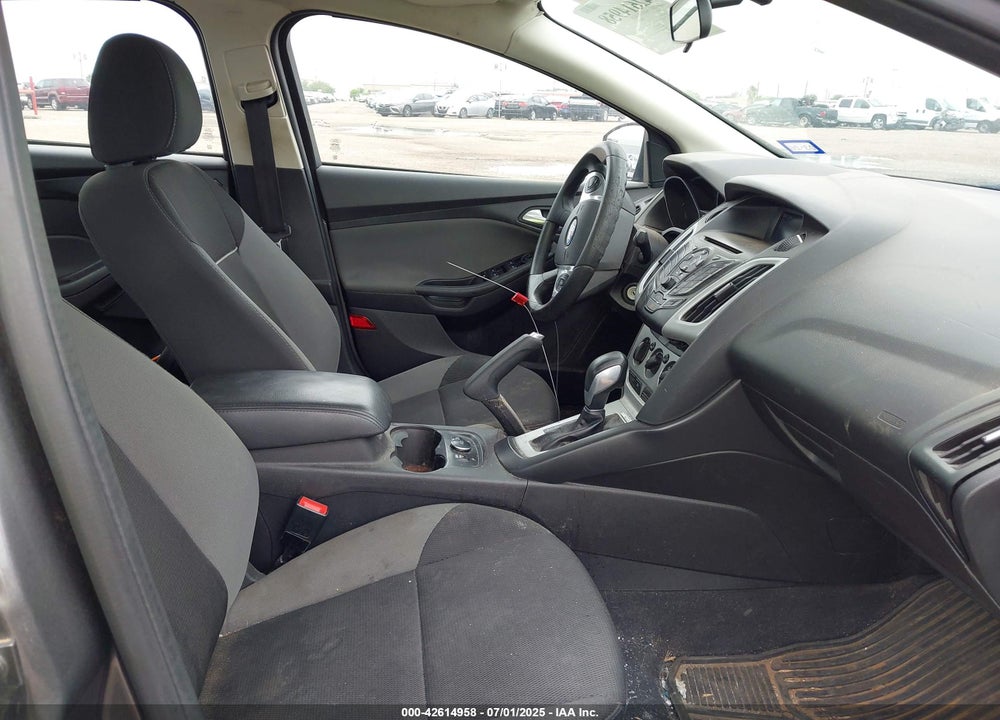 2014 FORD FOCUS SE VIN: 1FADP3F29EL417796
