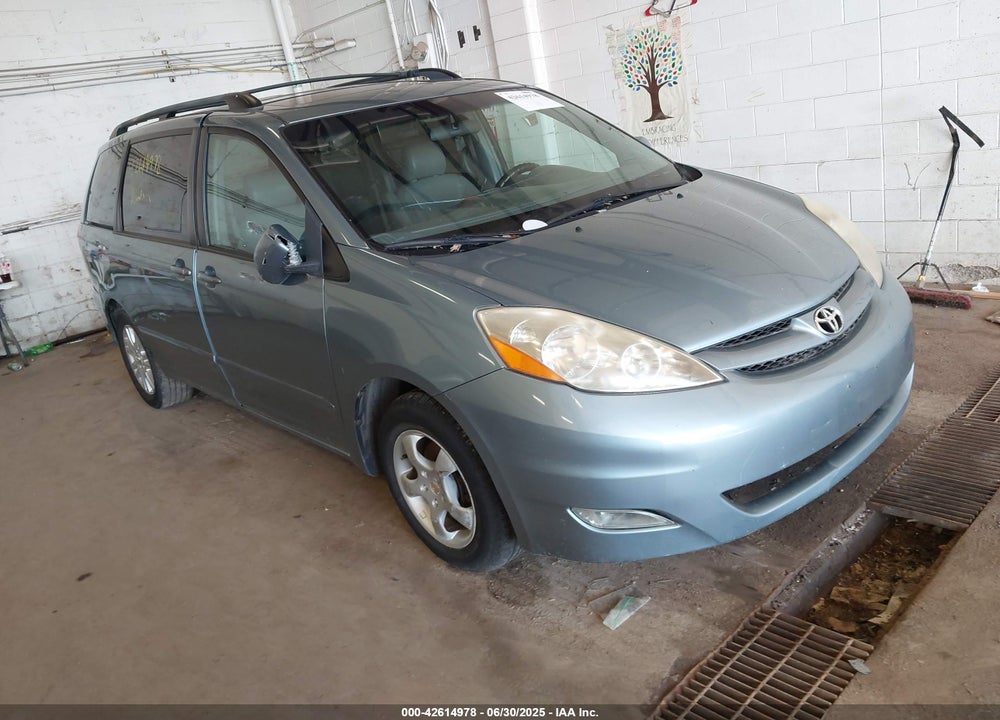 2007 TOYOTA SIENNA XLE/XLE LIMITED VIN: 5TDZK22CX7S084226