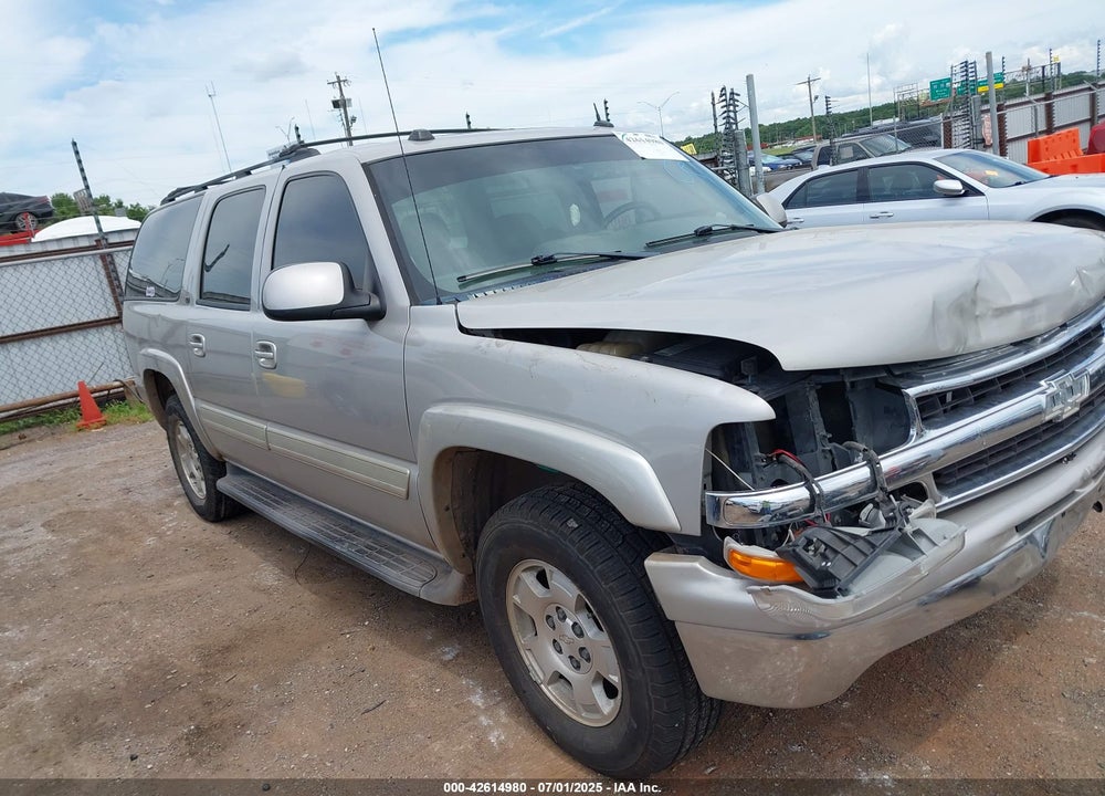 2005 CHEVROLET SUBURBAN 1500 LT VIN: 1GNEC16Z05J132564