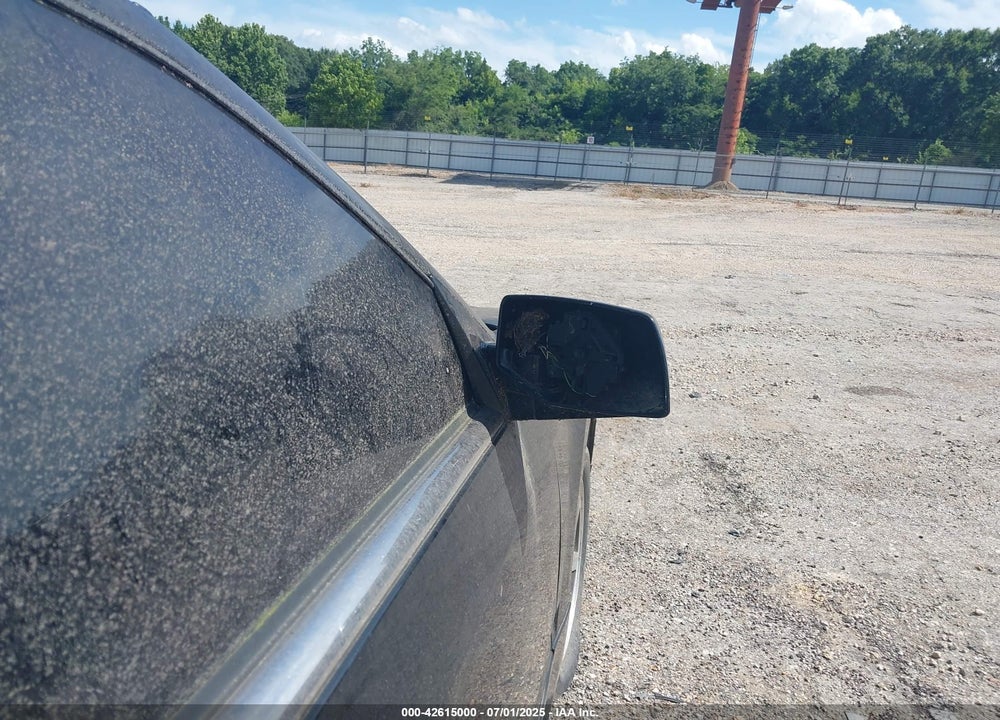 2004 CADILLAC SRX V8 VIN: 1GYEE63A640162116