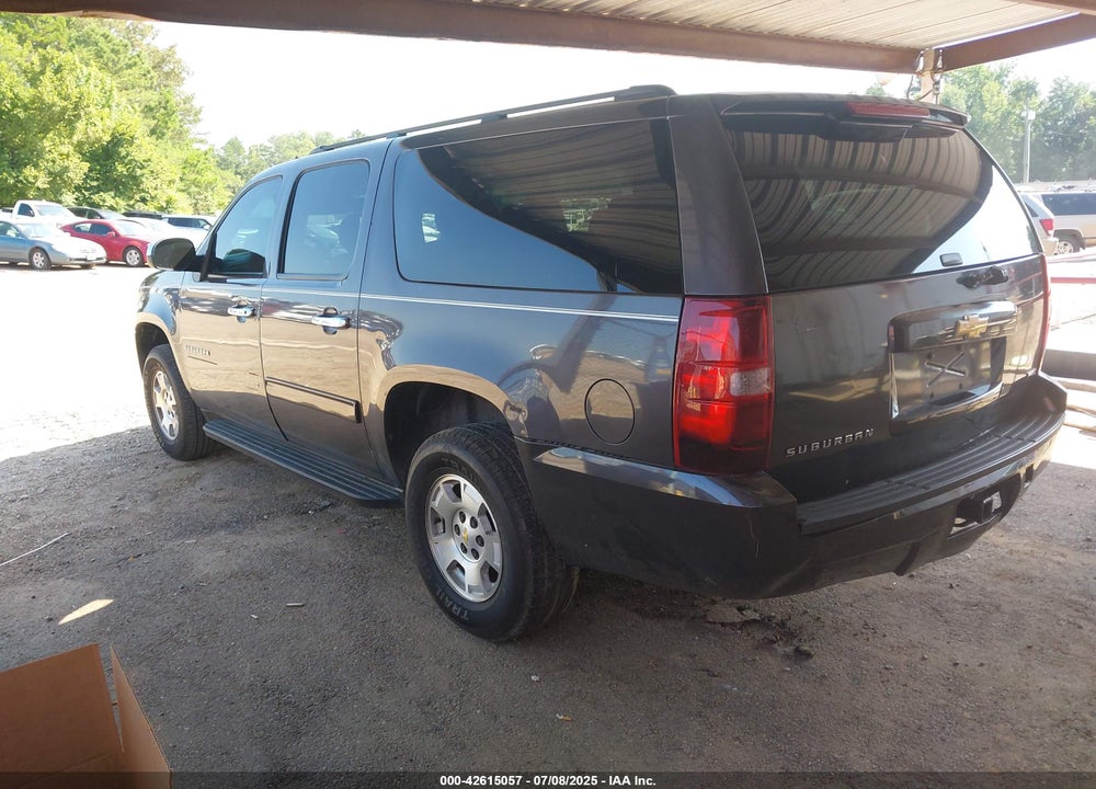 2010 CHEVROLET SUBURBAN 1500 LS VIN: 1GNUCHE05AR204166