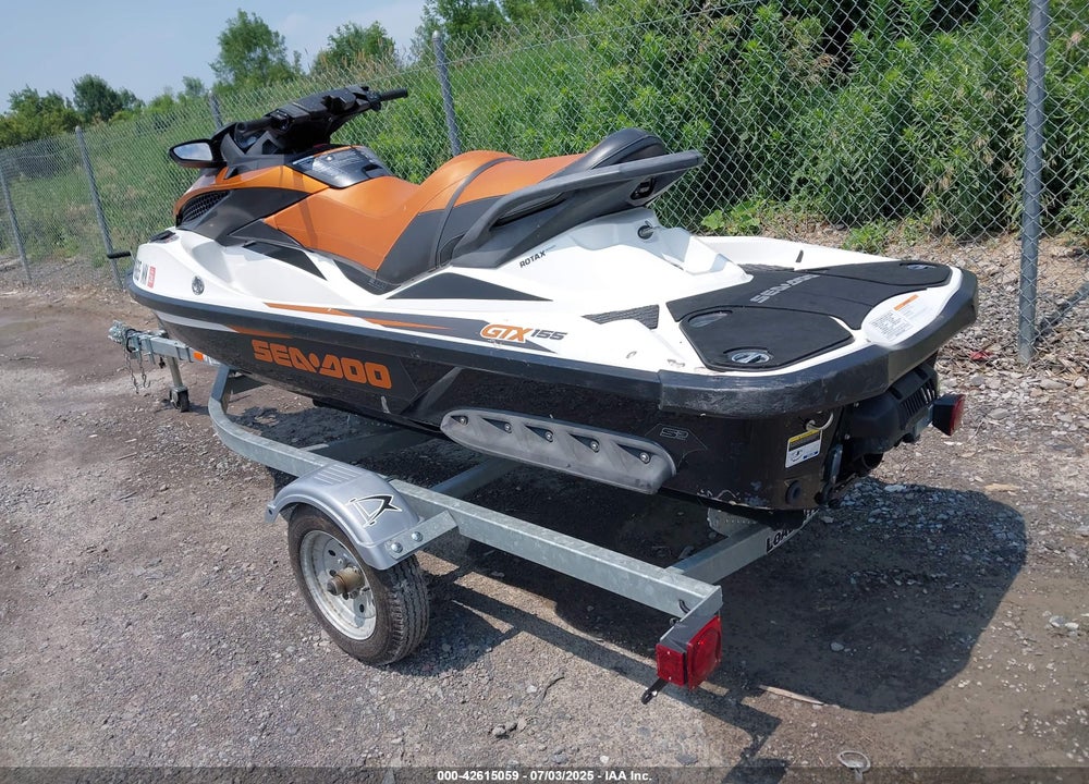2014 SEA DOO GTI VIN: YDV268701314