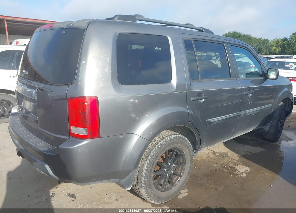2010 HONDA PILOT VIN: 5FNYF3H28AB010898
