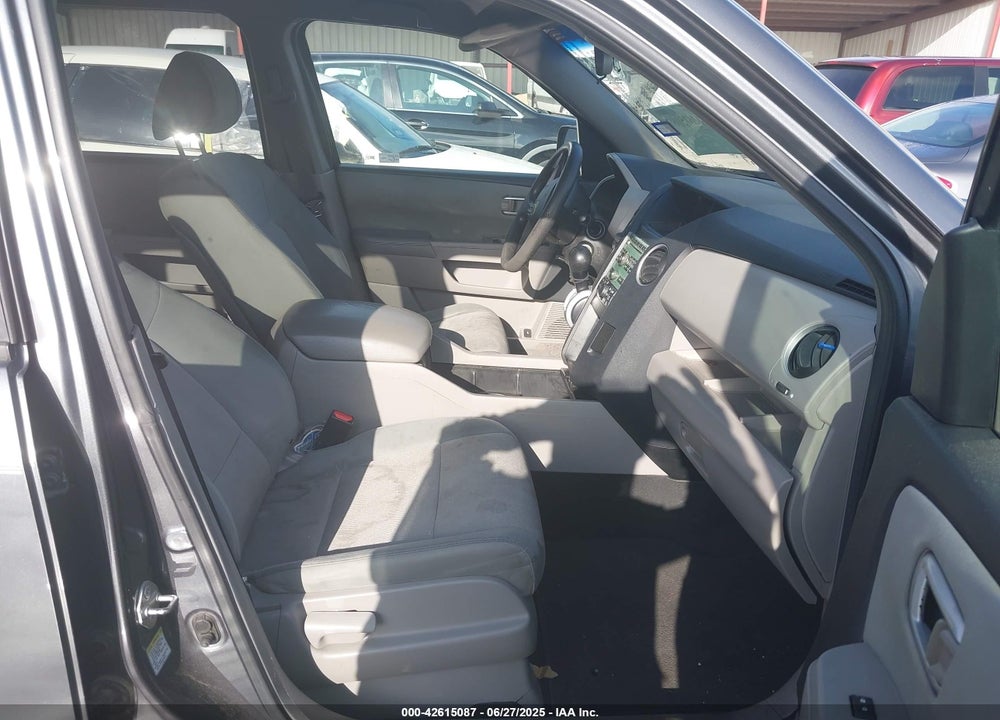 2010 HONDA PILOT VIN: 5FNYF3H28AB010898