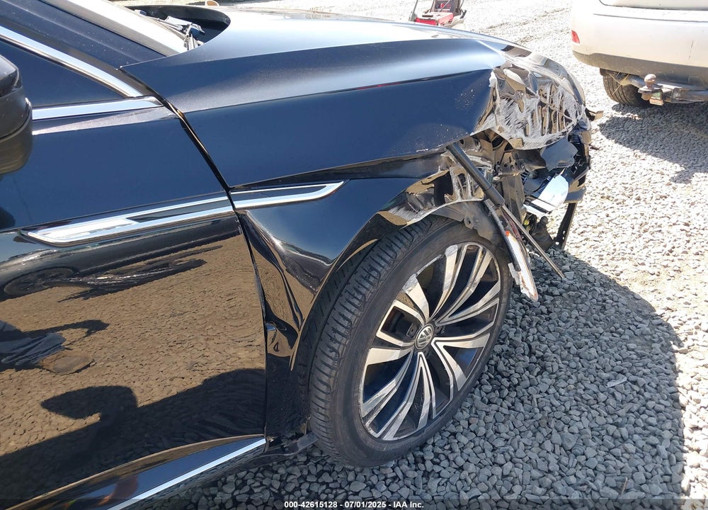 2019 VOLKSWAGEN ARTEON VIN: WVWBR7AN6KE000396