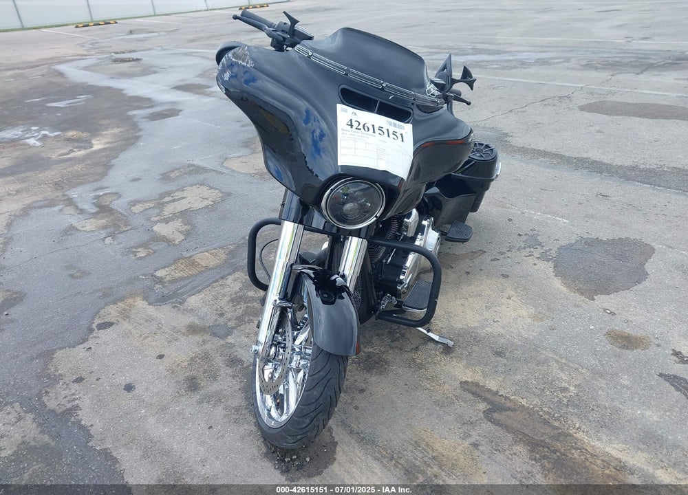 2014 HARLEY-DAVIDSON FLHXS STREET GLIDE SPECIAL VIN: 1HD1KRM17EB641713