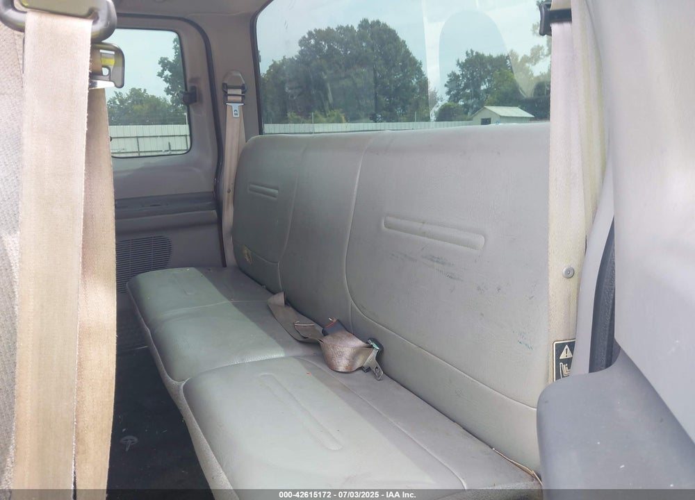2000 FORD F-250 LARIAT/XL/XLT VIN: 1FTNX20F8YED30811