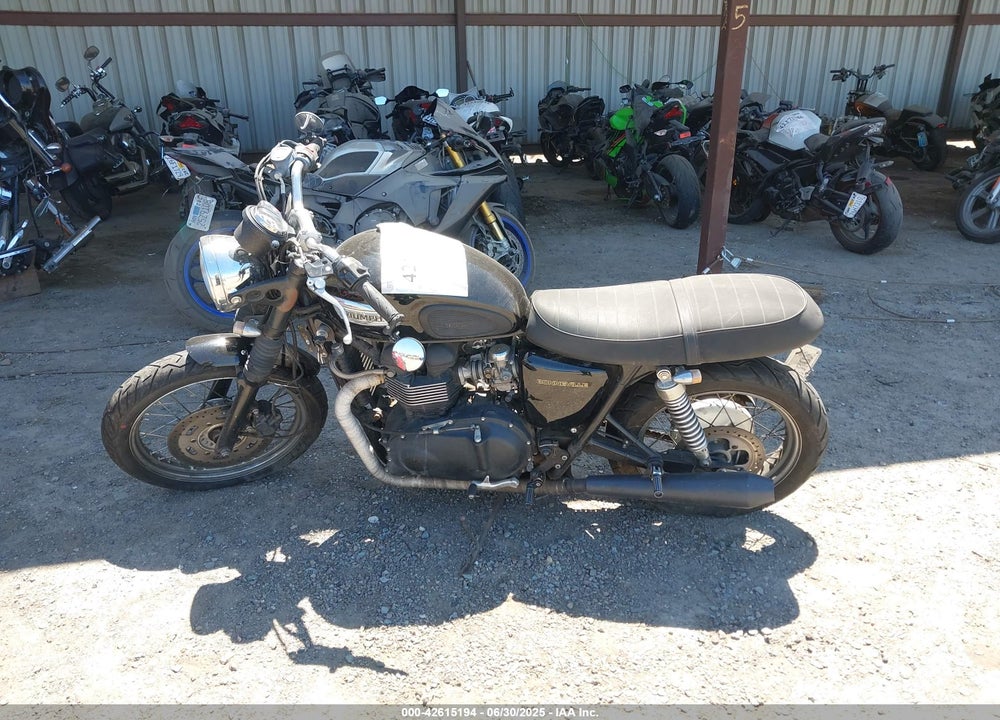 2008 TRIUMPH MOTORCYCLE BONNEVILLE VIN: SMT900K198T338179