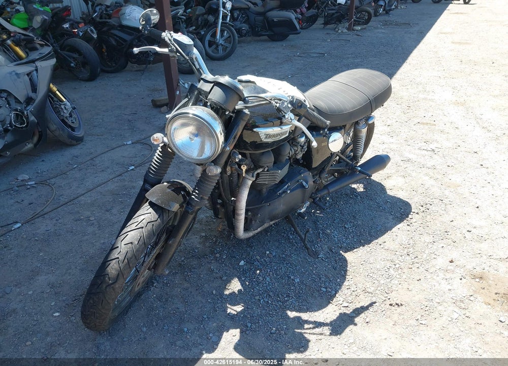2008 TRIUMPH MOTORCYCLE BONNEVILLE VIN: SMT900K198T338179