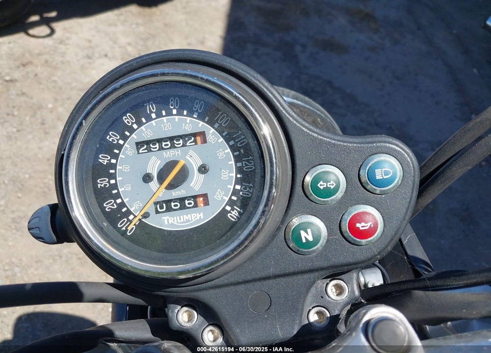2008 TRIUMPH MOTORCYCLE BONNEVILLE VIN: SMT900K198T338179