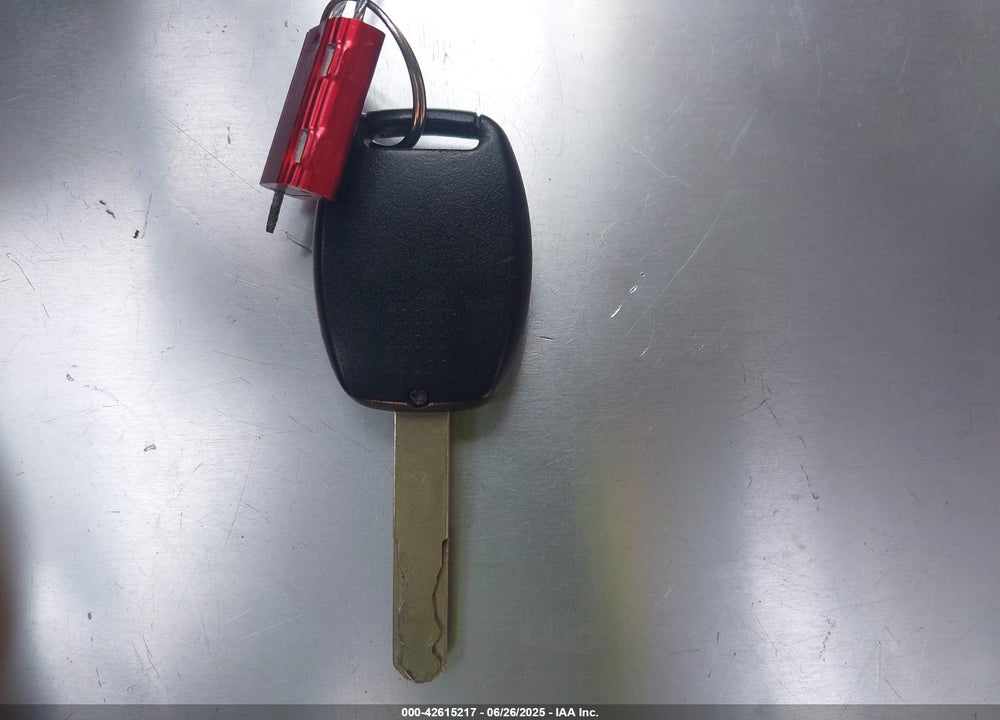 2011 HONDA FIT VIN: JHMGE8H3XBC008314