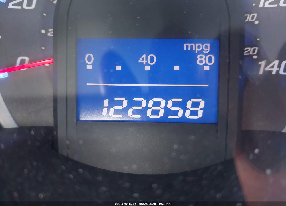 2011 HONDA FIT VIN: JHMGE8H3XBC008314