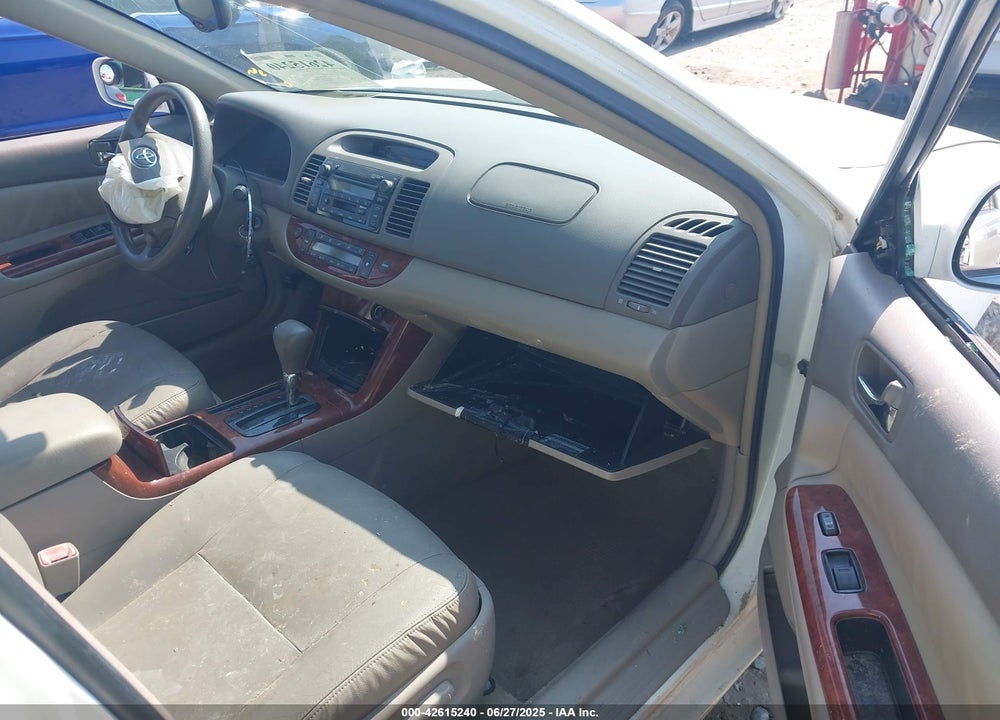 2005 TOYOTA CAMRY XLE VIN: 4T1BE32K35U581807