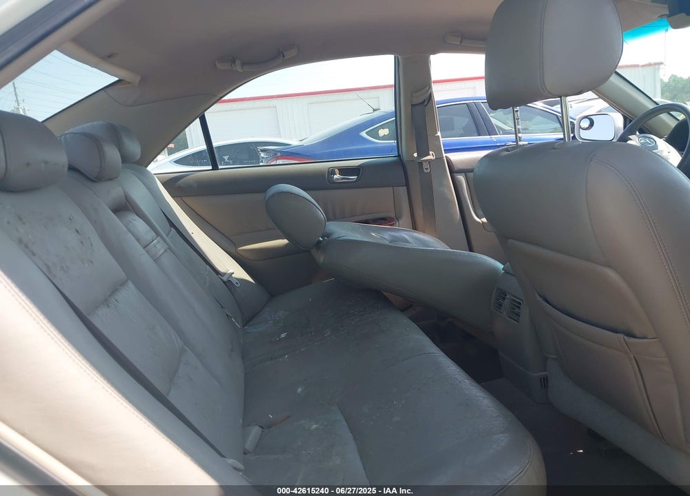 2005 TOYOTA CAMRY XLE VIN: 4T1BE32K35U581807