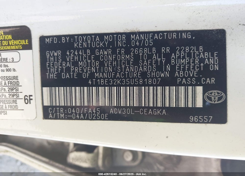 2005 TOYOTA CAMRY XLE VIN: 4T1BE32K35U581807
