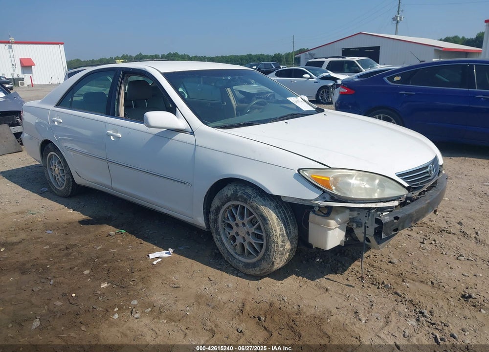 2005 TOYOTA CAMRY XLE VIN: 4T1BE32K35U581807