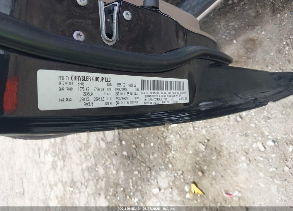 2010 DODGE RAM 1500 VIN: 1D7RB1CT2AS121461
