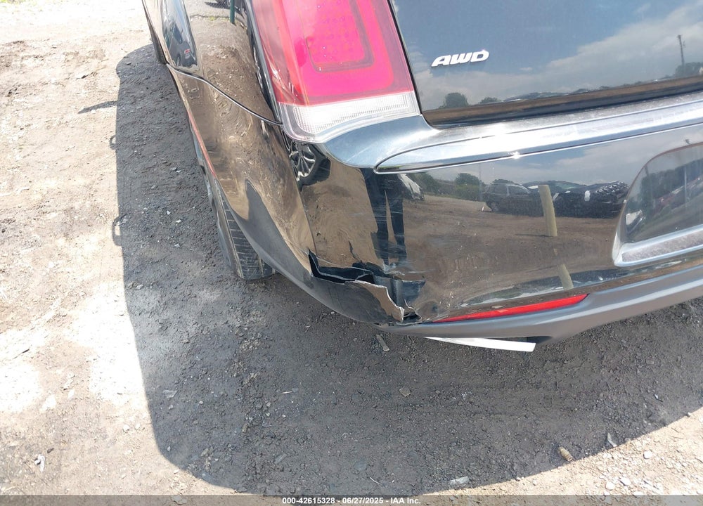 2015 CHRYSLER 300 VIN: 2C3CCAGG5FH797545