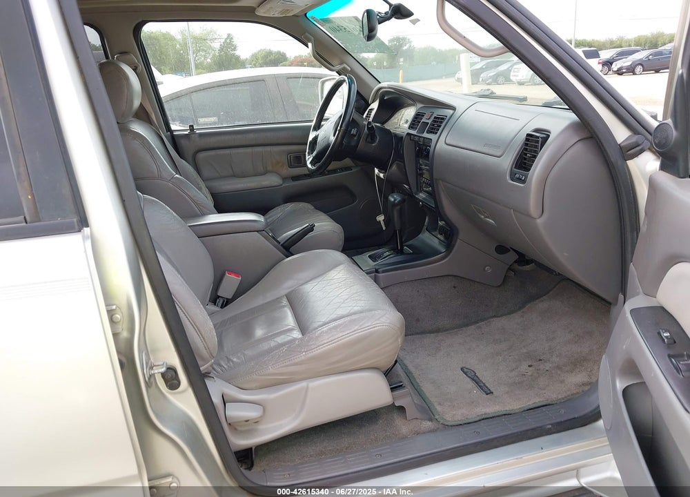 2002 TOYOTA 4RUNNER SR5 V6 VIN: JT3GN86RX20245464